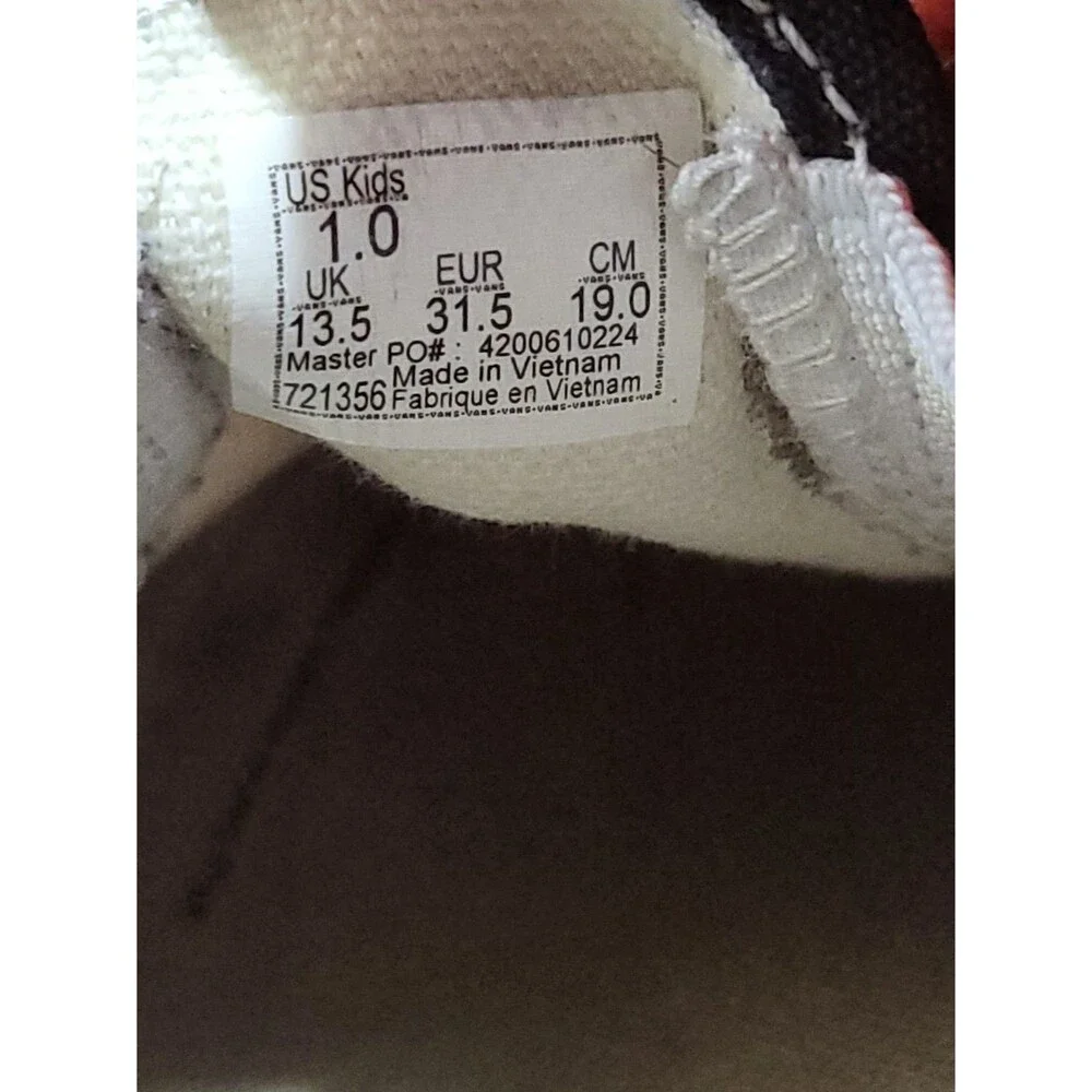 Vans Kpop Demon Hunter Slip On Shoes Size Kids 1.0